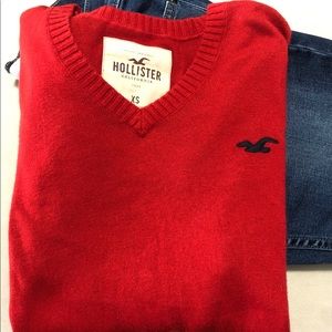 Hollister men’s red sweater